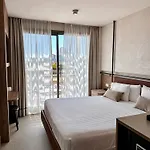 Hotel Silken 4*