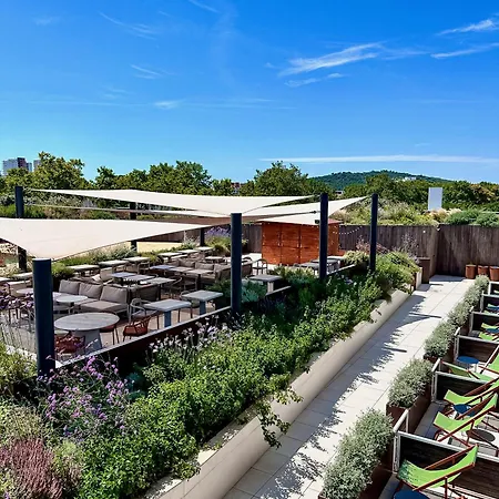 Silken فندق بلاتجا ذارو